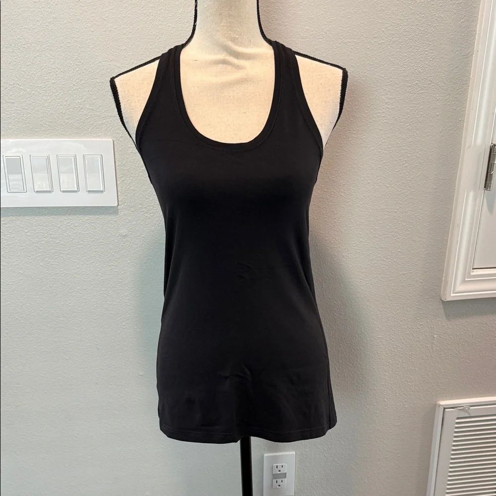 Lululemon Black Women's Tank Top Size 6